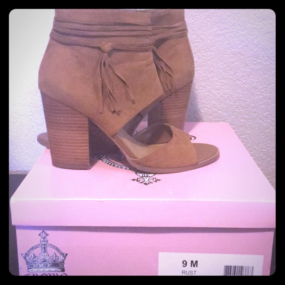 Crown Vintage Rust Heels